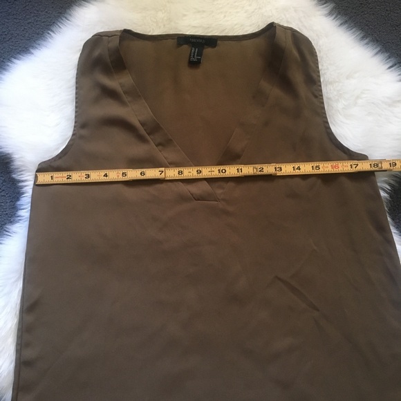 Forever 21 Sleevless top - Picture 4 of 7